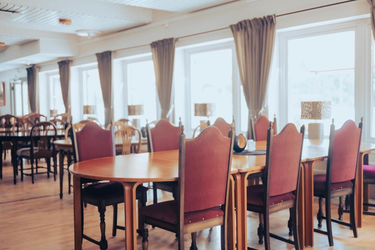Nadden Hotell & Konferens Ramnas Bagian luar foto